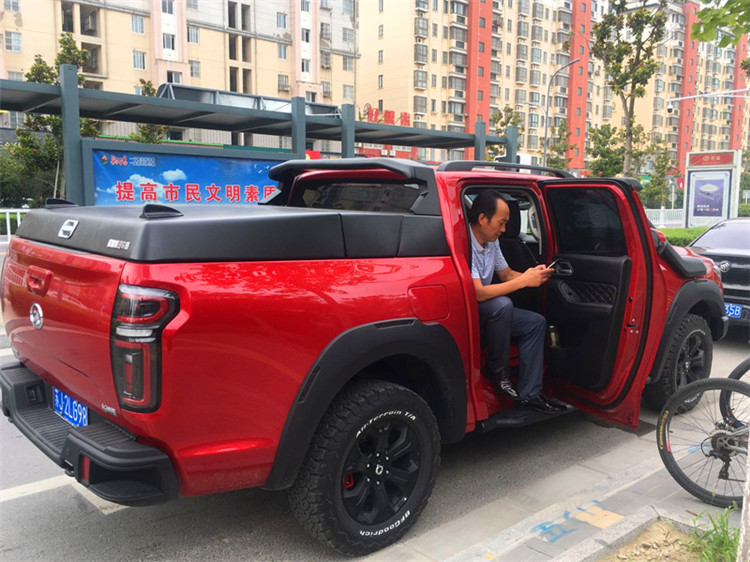 鯊魚(yú)王多變體汽車(chē)智能皮卡后箱蓋